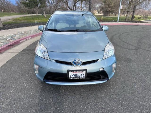 $10350 : 2012 Prius Four image 3