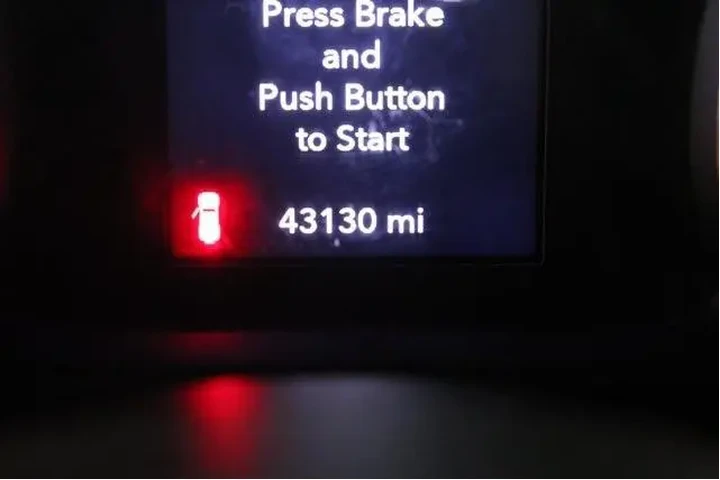 Jeep Wrangler 2023 4x4 Sport image 8