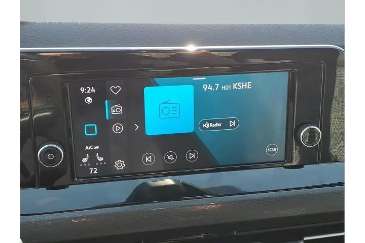 $25984 : Volkswagen Golf GTI 2024 S 4 image 5