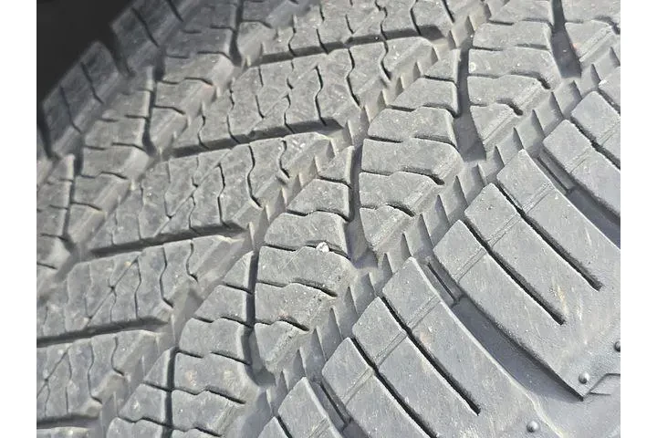 $30877 : Ford Explorer 2020 AWD ST 4d image 10