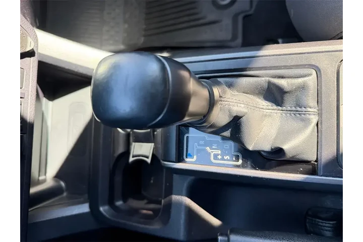 $33500 : Toyota Tacoma 2018 4x4 TRD S image 9