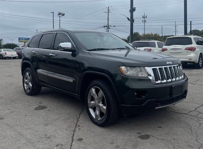 $7900 : 2011 Grand Cherokee Overland image 5