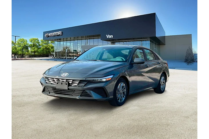 $17900 : Hyundai ELANTRA 2024 SEL 4dr image 1