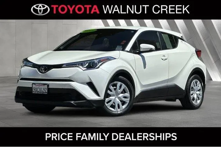 $18900 : Toyota C-HR 2019 LE 4dr Cros image 1