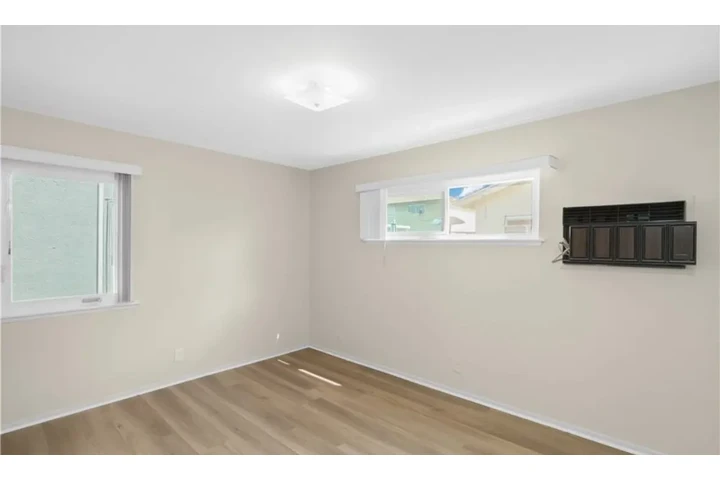 $2500 : 3 Bedroom house in Lynwood image 7