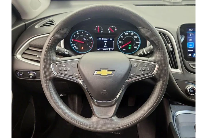 $17998 : Chevrolet Malibu 2023 LT 4dr image 10