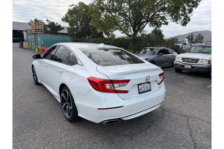 $20200 : Honda Accord 2018 Sport 4dr image 4