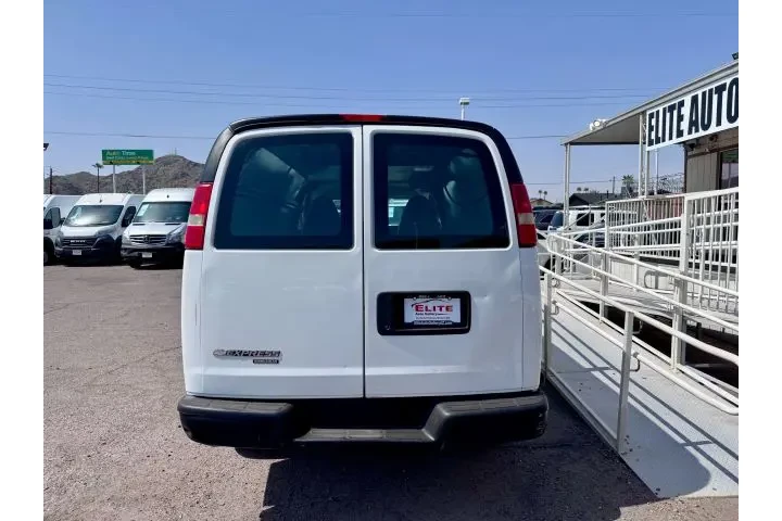 $10950 : 2015 EXPRESS 2500 CARGO image 5