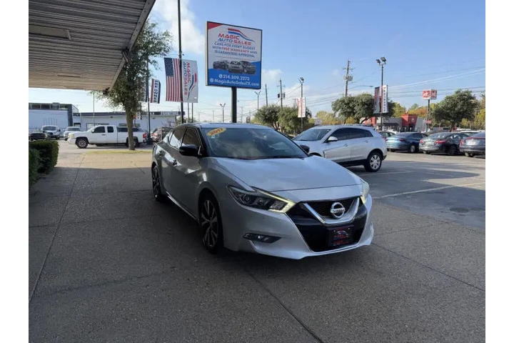 $17999 : 2017 Maxima 3.5 S image 3