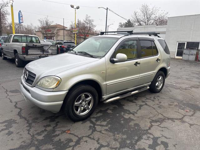 $3999 : 2001 Mercedes-Benz M-Class ML image 3