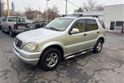 $3999 : 2001 Mercedes-Benz M-Class ML thumbnail