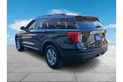 $29997 : Ford Explorer 2022 AWD XLT 4 thumbnail