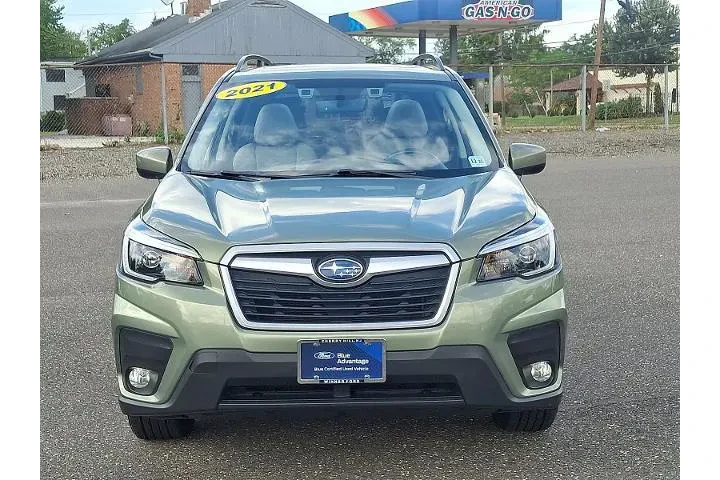 $22996 : Subaru Forester 2021 AWD Pre image 2