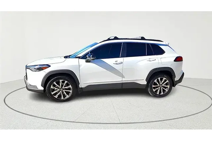 $29787 : Toyota Corolla Cross 2025 XL image 4