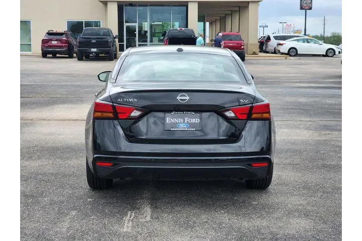 $19995 : Nissan Altima 2023 2.5 SV 4d image 5