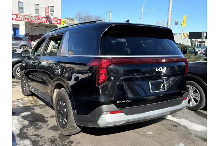 $35995 : Kia Carnival Hybrid 2025 EX image 6