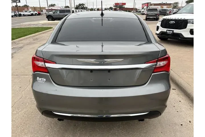 $8300 : Chrysler 200 2013 Limited 4d image 7