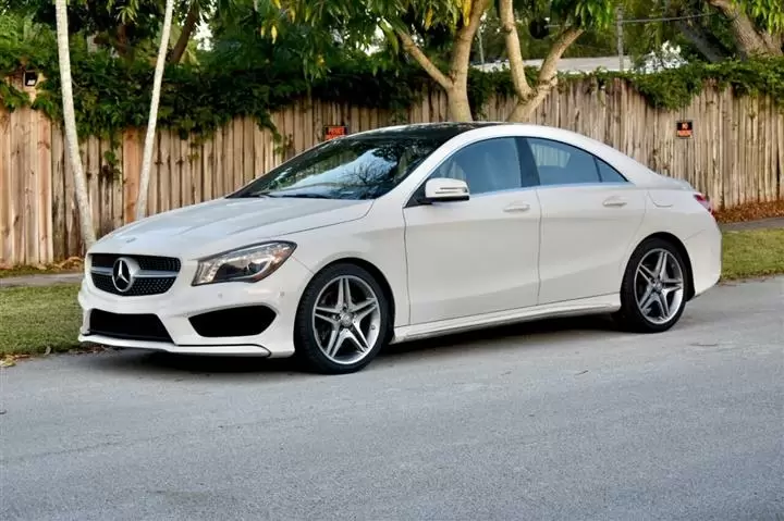 $8000 : 2014 Mercedes Benz CLA250 image 4