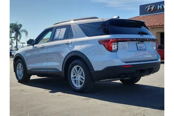 $39810 : Ford Explorer 2026 Active 4d image 4