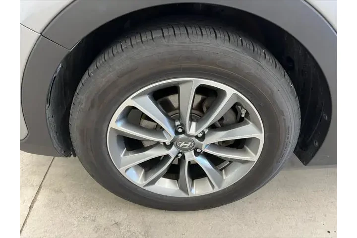 $9990 : Hyundai SANTA FE 2017 AWD SE image 7