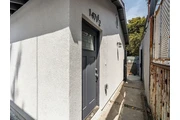 $2395 : Beautiful Home 2B/1B thumbnail