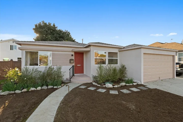 $2000 : HOUSE FOR RENT image 1