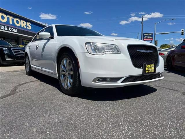 2016 CHRYSLER 300 image 5