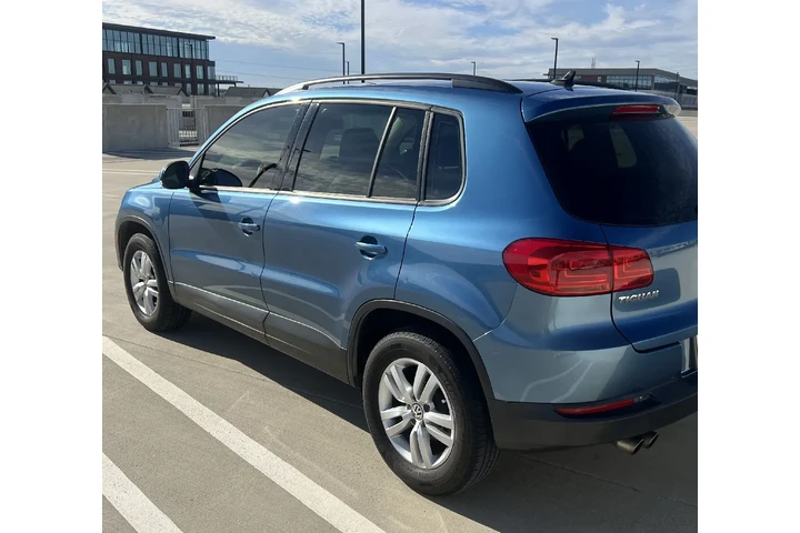 $5500 : 2017 Volkswagen Tiguan S image 5