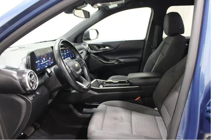 $24982 : Chevrolet Equinox 2025 LT 4d image 3