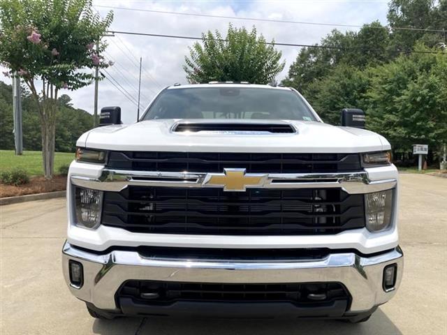 2024 Silverado 3500HD LT Crew image 2