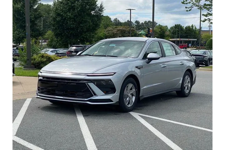 $26680 : Hyundai SONATA 2025 SE 4dr S image 3