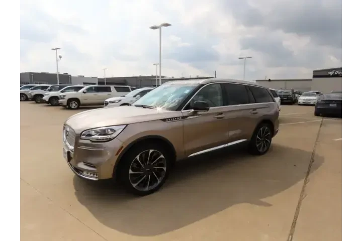 $30911 : Lincoln Aviator 2020 AWD Res image 2
