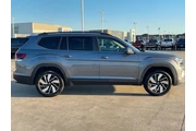 $27800 : Volkswagen Atlas 2024 SE 4dr thumbnail