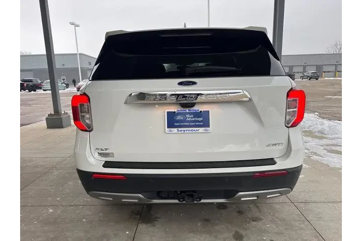 $31900 : Ford Explorer 2023 AWD XLT 4 image 6