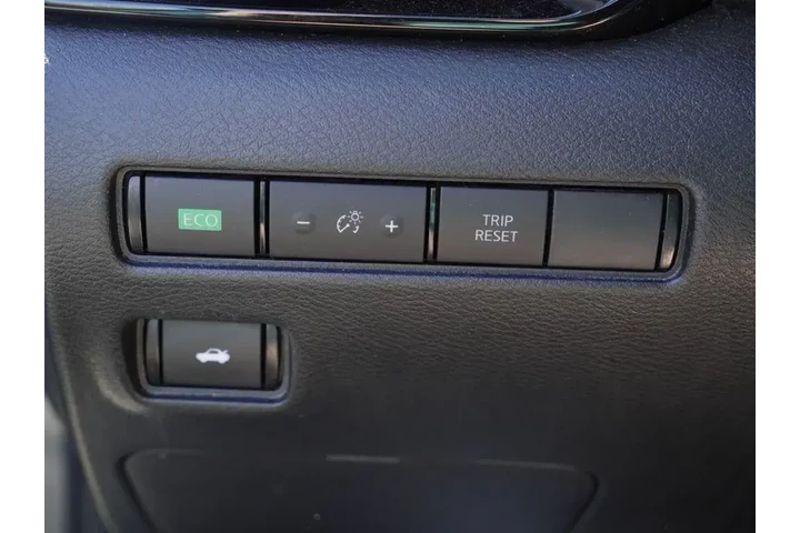 $16000 : Nissan Sentra 2023 SV 4dr Se image 10