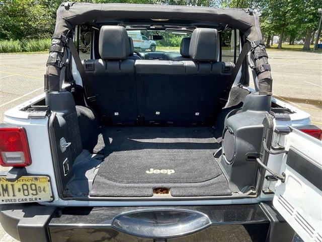 2014 Wrangler Unlimited 4WD 4 image 8