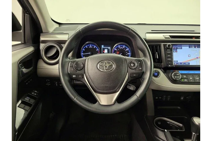 $20998 : Toyota RAV4 2017 AWD Limited image 10