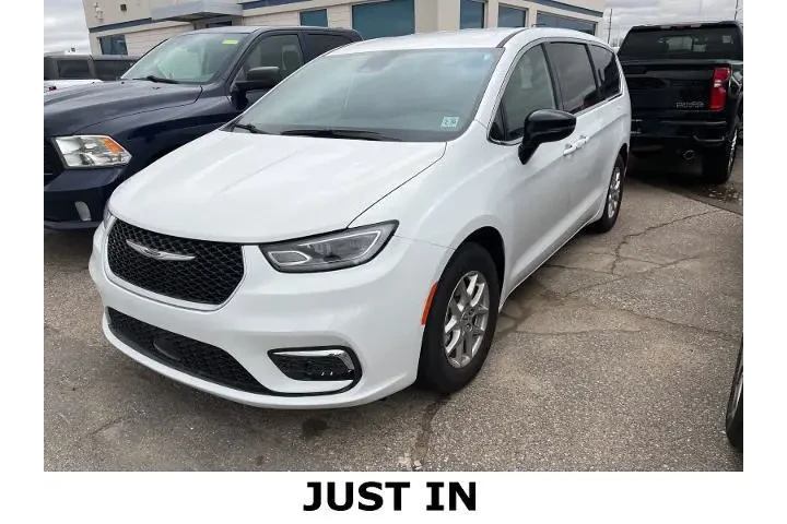 $31995 : Chrysler Pacifica 2025 Selec image 1