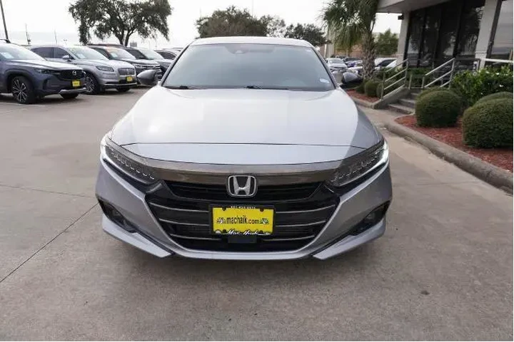 $24988 : Honda Accord 2022 Sport 4dr image 2