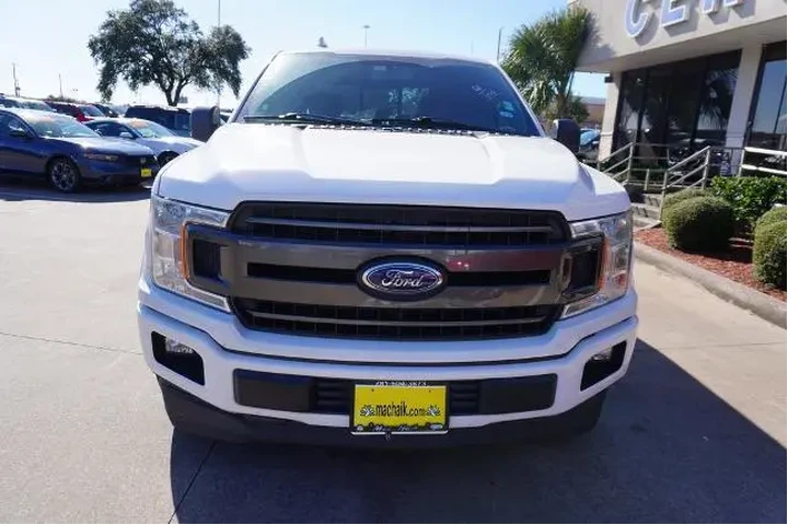 $23688 : Ford F-150 2018 4x2 XLT 4dr image 2