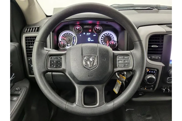 $24998 : Ram 1500 Classic 2023 4x4 Tr image 10