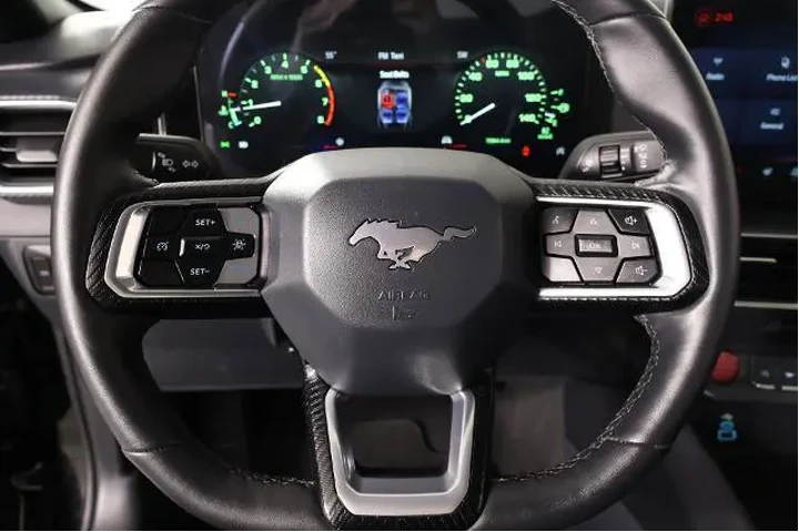 $32576 : Ford Mustang 2026 EcoBoost P image 3