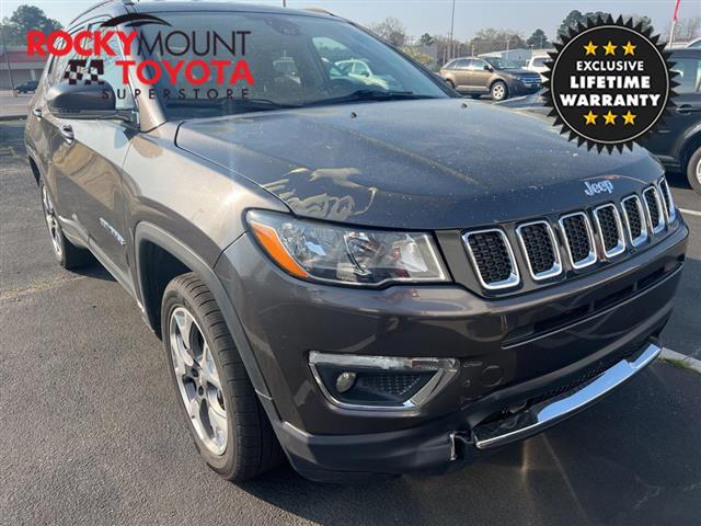 $18690 : PRE-OWNED 2021 JEEP COMPASS L image 1