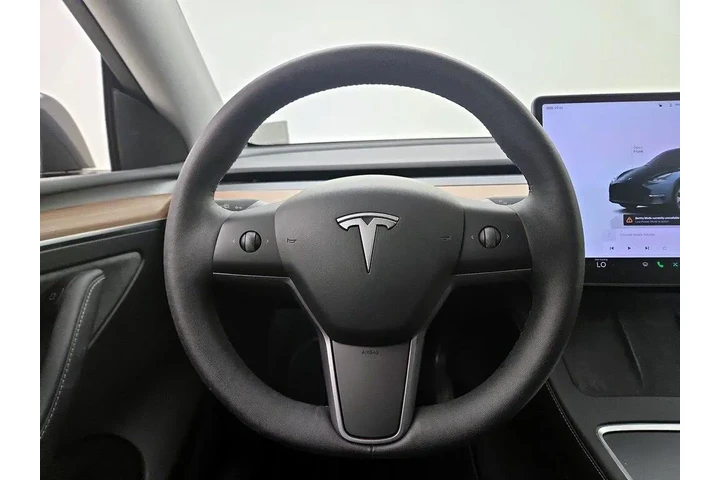$33998 : Tesla Model Y 2024 Long Rang image 10