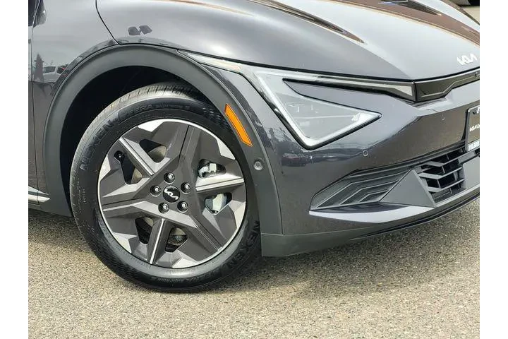 $32886 : Kia EV6 2025 Light Long Rang image 6