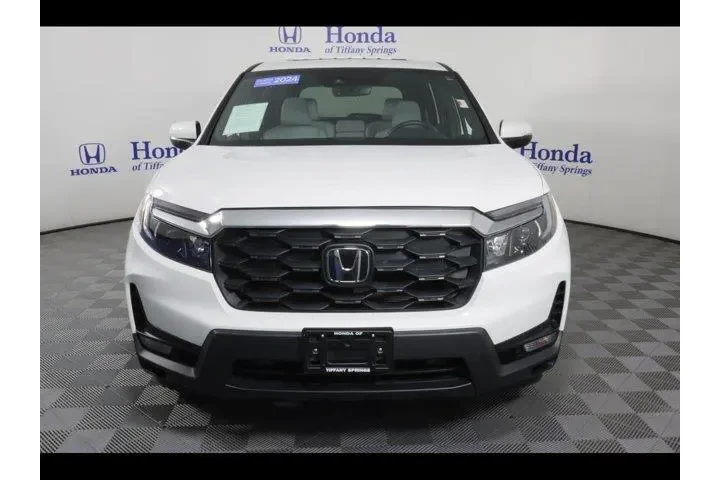 $34875 : Honda Passport 2024 AWD EX-L image 2