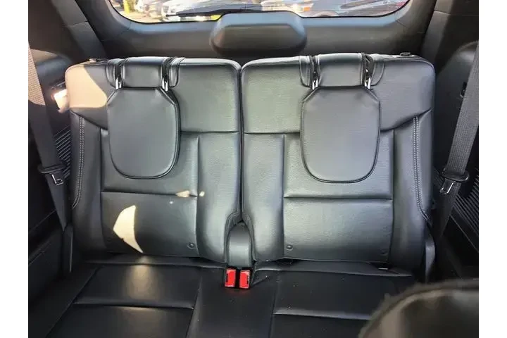 $39790 : Ford Explorer 2023 AWD ST 4d image 10