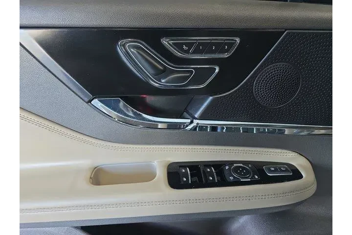 Lincoln Corsair 2023 Standar image 6