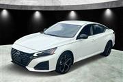 $22700 : Pre-Owned 2023 Altima 2.5 SR thumbnail