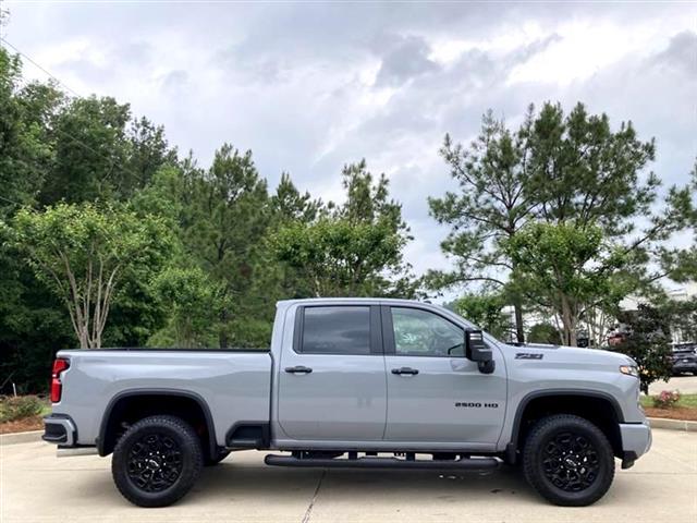 2024 Silverado 2500HD LT Crew image 7